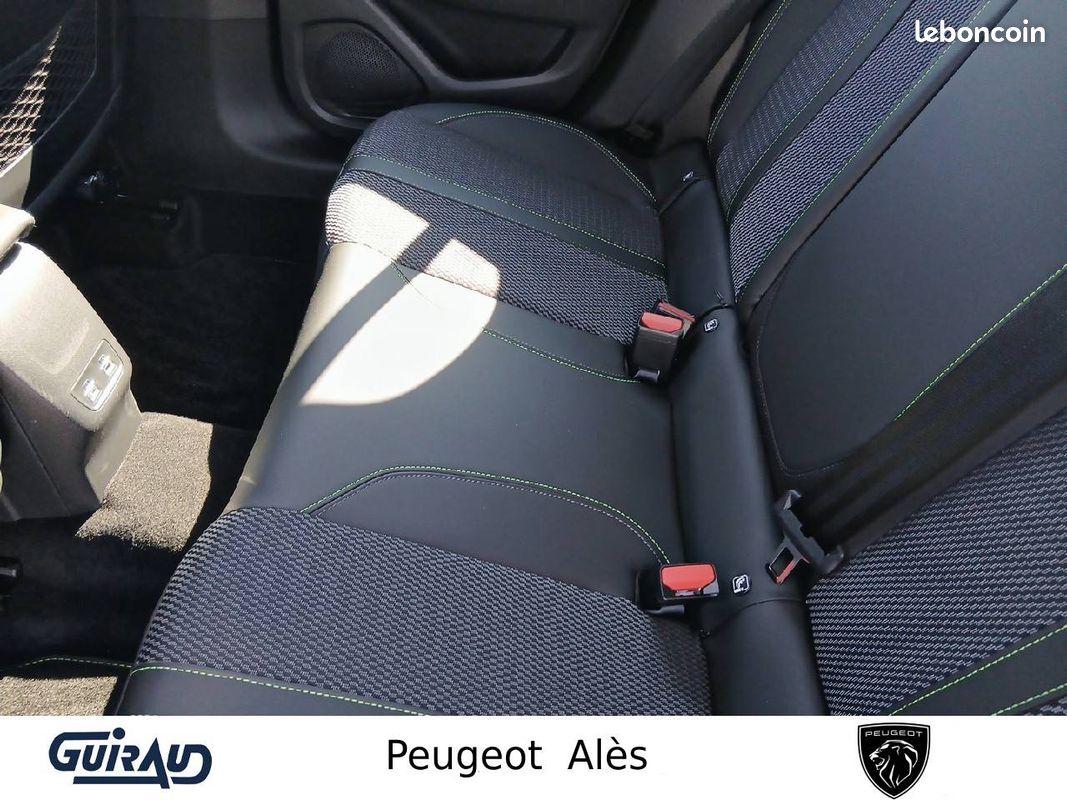 PEUGEOT 208 Hybrid 110 e-DCS6 GT (image 10)