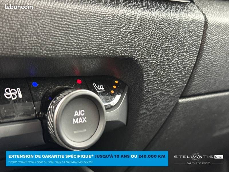 Citroën C4 BlueHDi 130 S&S EAT8 Shine Pack (image 29)