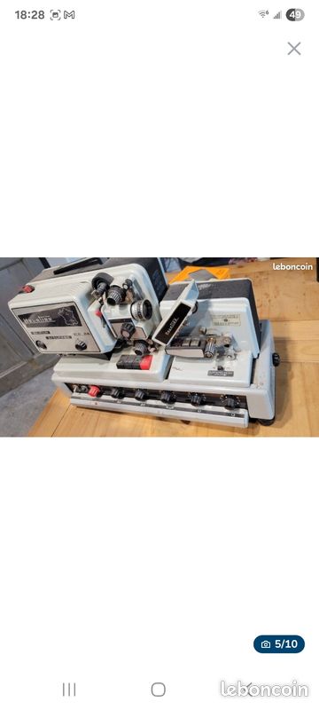 PROJECTEUR HEURTIER TRI film 8-9,5-16 mm + 2 objectfs + transfo 110v