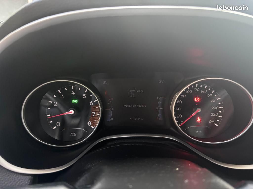 JEEP COMPASS 4x2 1.4 MultiAir 140 S / Toît Ouvrant - CarPlay (image 18)