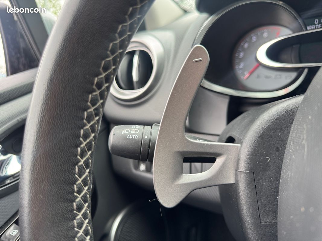 RENAULT CLIO TCE 120 GT EDC 120Ch régulateur de vitesse radar arrière Garantie 12 mois (image 19)