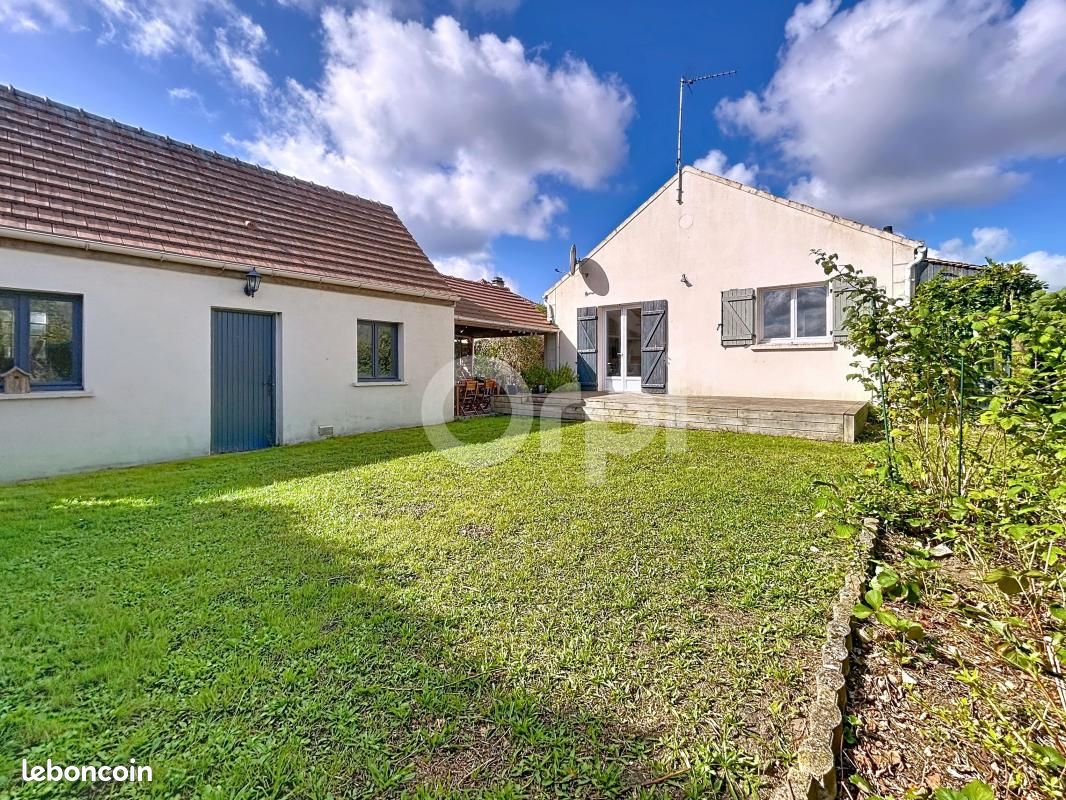 Maison 6 pièces 104 m² · à Avilly-Saint-Léonard · 104 m² · 370 000 €