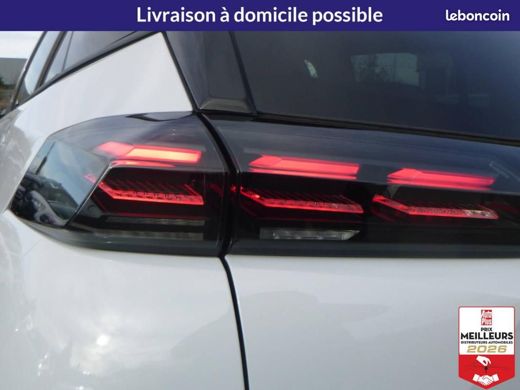 Peugeot 2008 Hybrid 145 e-DCS6 GT (image 10)
