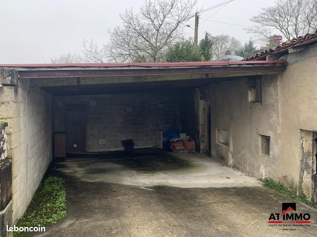 Maison 6 pièces 126 m² - Voeuil-et-Giget 16400 (image principale 17)
