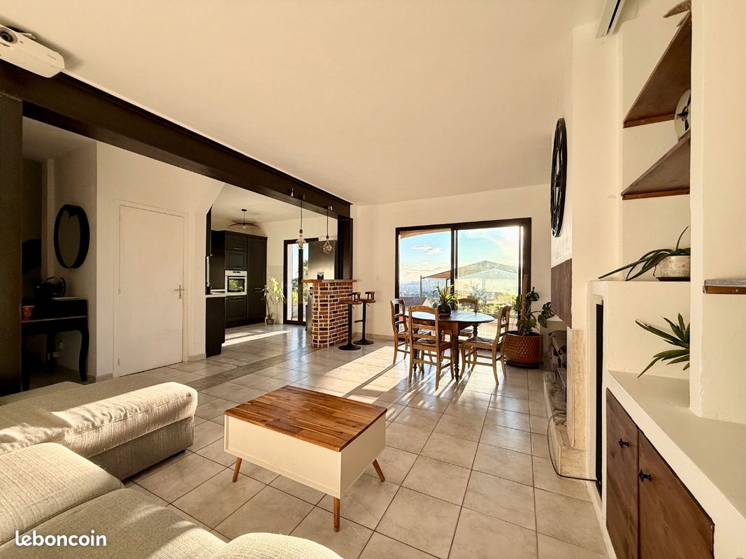 Villa T4 en duplex - vue mer & montagnes (image 3)