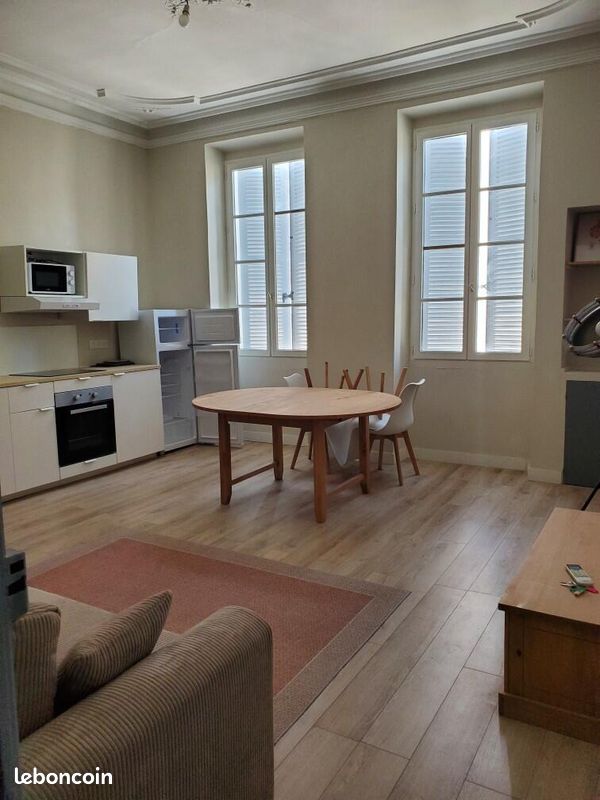Appartement 3 pièces 48 m² · à Nîmes · 48 m² · 820 €