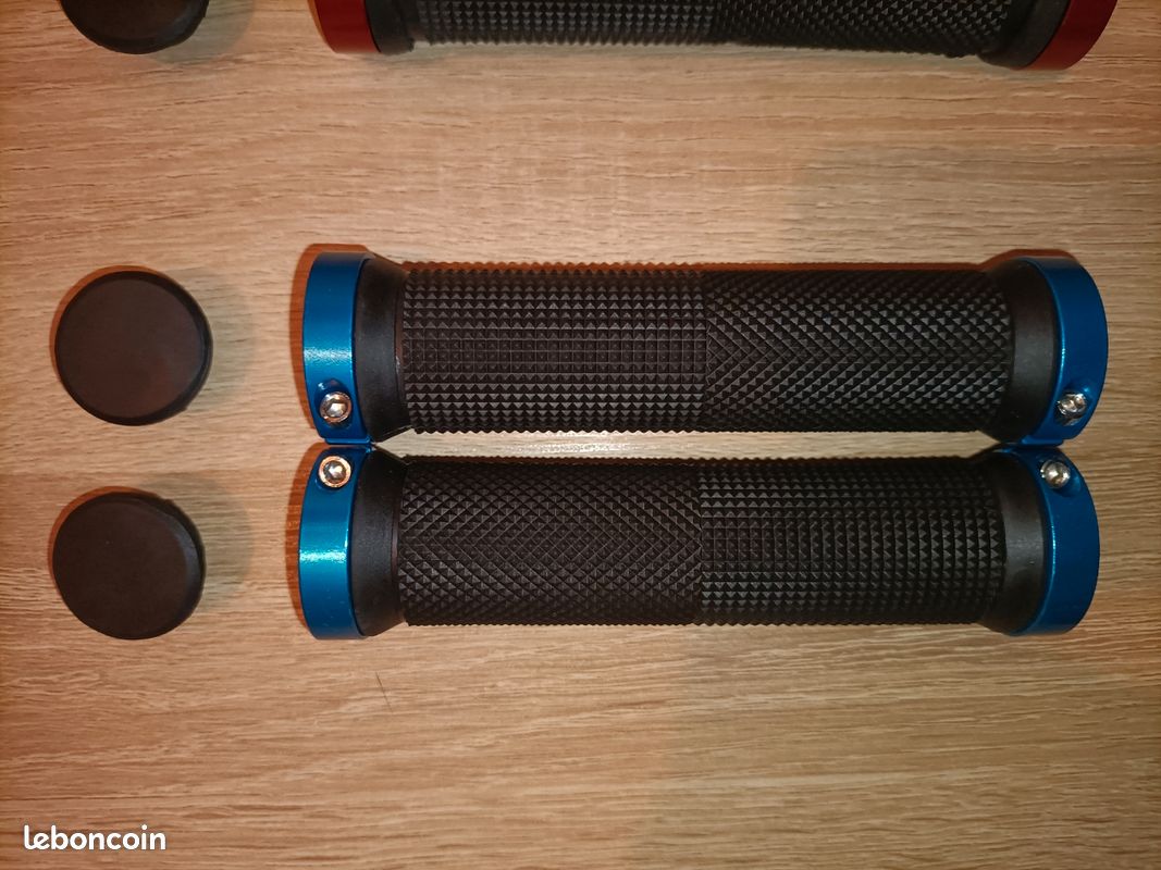 Poignées Vélo GRIPPY Double Lock-On - Noires - Neuves