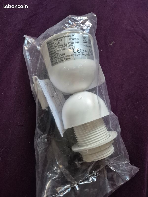 Suspension Plastique Tibelec E27 | Blanc | Câble 60cm | 60W Max