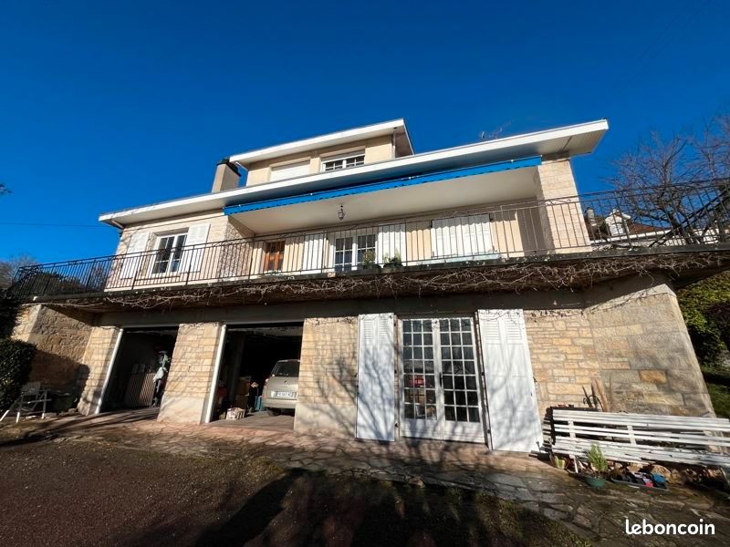 Maison 6 pièces 175 m² · à Villefranche-de-Rouergue · 175 m² · 265 000 €