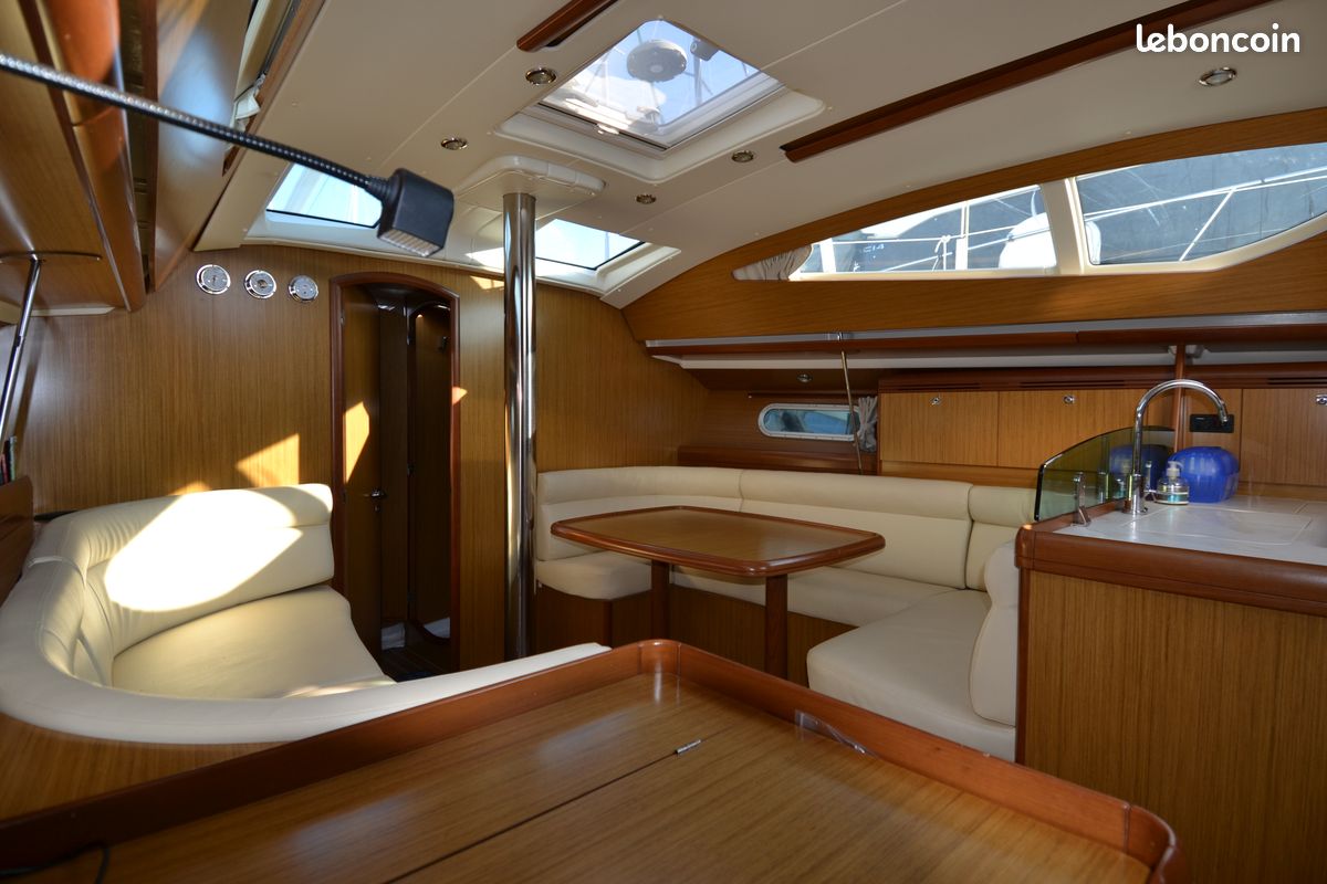 Sun Odyssey 42 DS — View photo 1