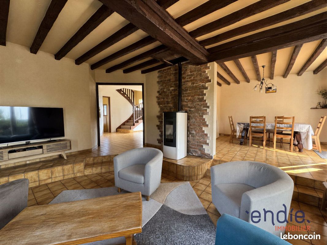 Maison 7 pièces 158 m² · à Thue Et Mue · 158 m² · 305 000 €