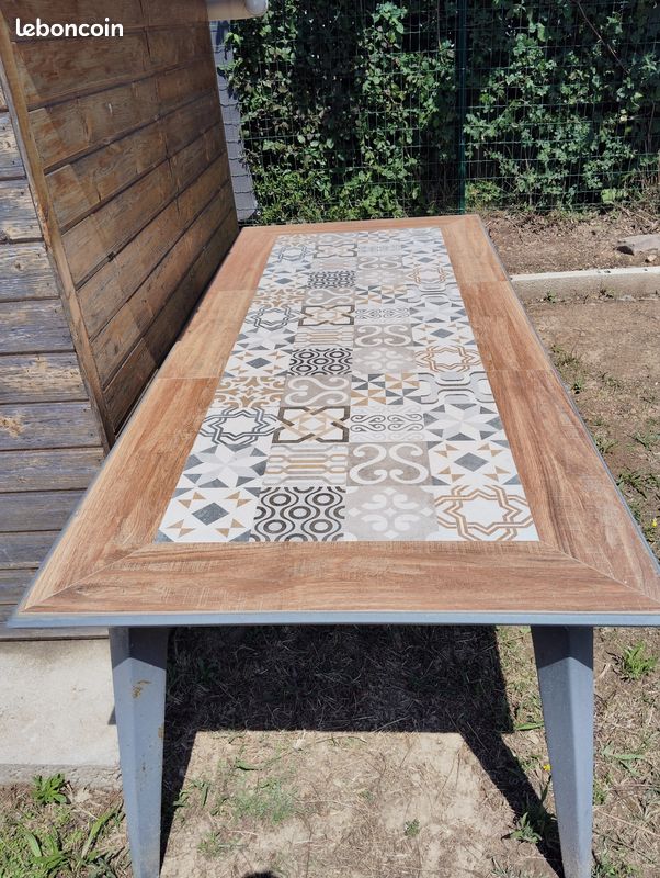 Table de jardin avec 6 chaises (image 1)