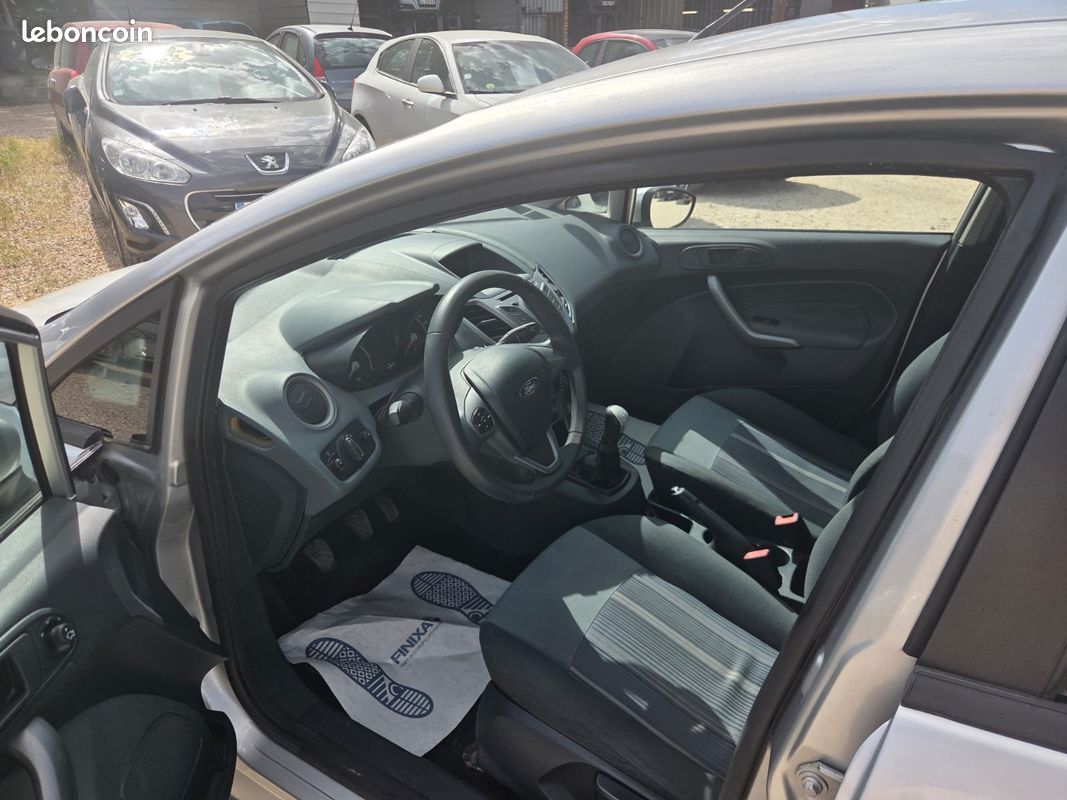 FORD FIESTA 1.4i Senso Plus (image 7)