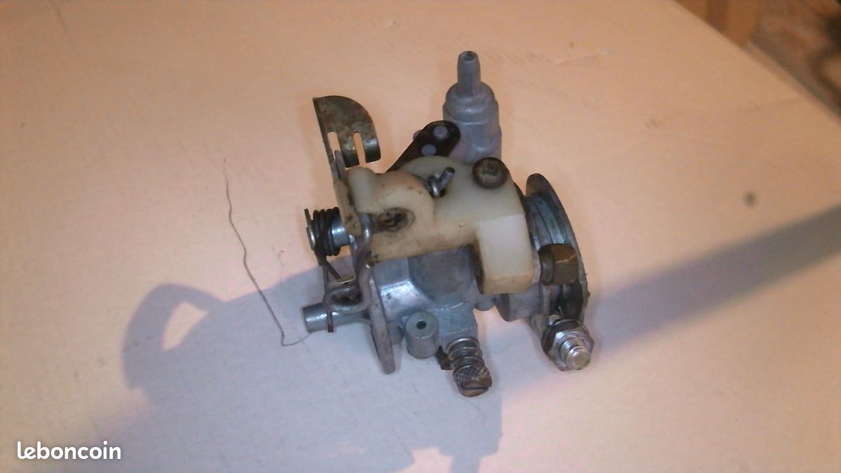 Carburateur D12 724 C (image 3)