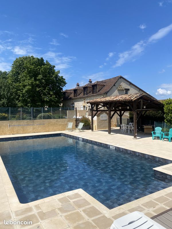 Maison 38 pièces 850 m² · à Gageac-Et-Rouillac · 850 m² · 765 000 €