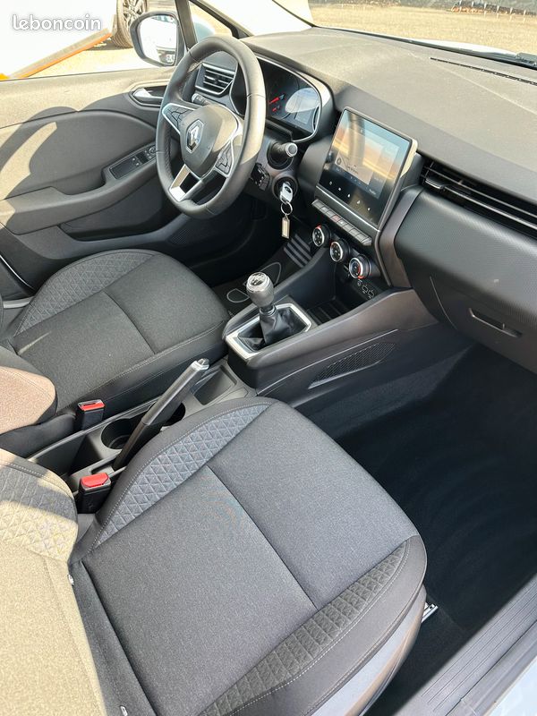 Renault Clio V FACELIFT 1,0 TCE 100CV FINITION BUSINESS GPS CARPLAY + RADARS AR + ACC (image 3)