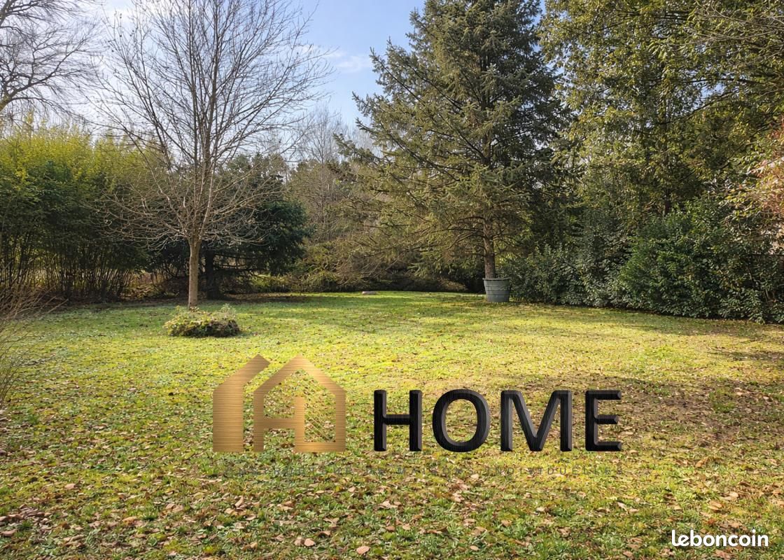 Terrain 1220 m² · à Camarsac · 99 000 €