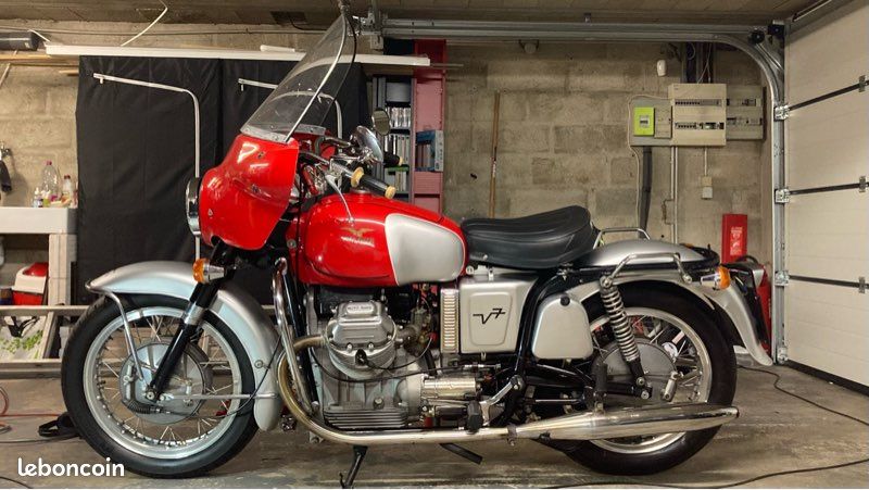 Bulle carénage avant tête de fourche - Guzzi V7 1970 (image 3)