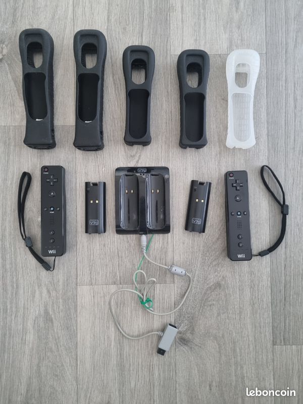 🎮Lot Nintendo Wii complète + 2 manettes + 10 jeux + accessoires (image 2)