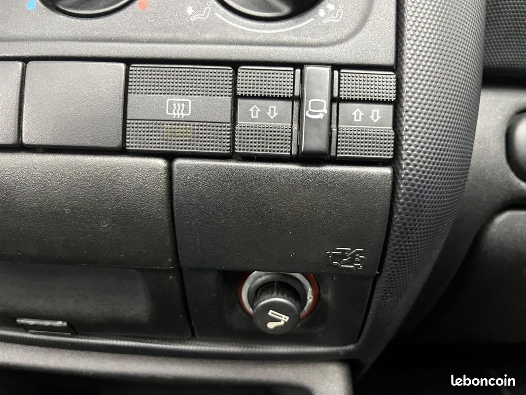 VOLKSWAGEN GOLF Cabriolet 1.6i IV 4 CABRIOLET 110 ch historique complet + peinture neuve garantie 12 mois (image 19)