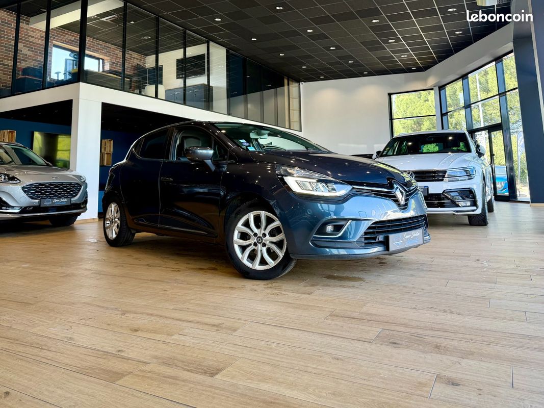RENAULT CLIO IV TCe 90 Energy Intens 142.23 EUROS/MOIS (image 1)