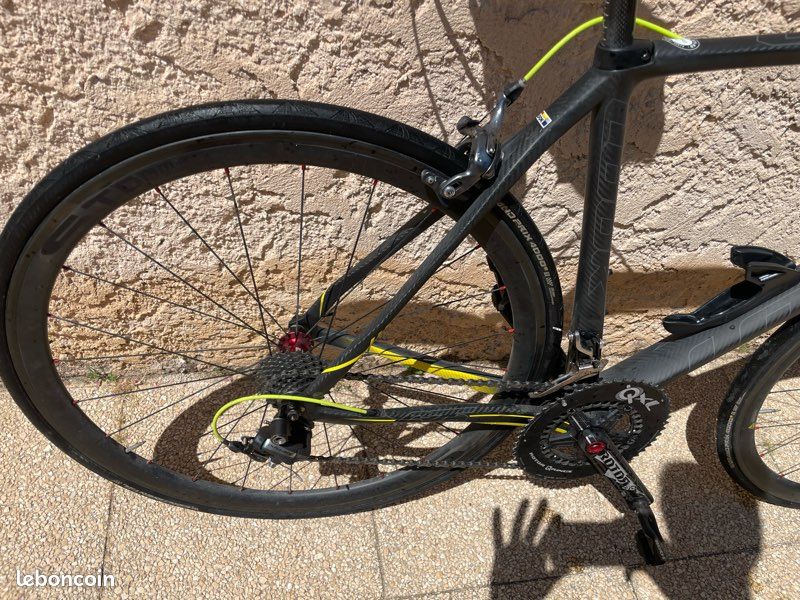 Vélo LOOK 675 RD BLACK Montage Haut de Gamme Vélos