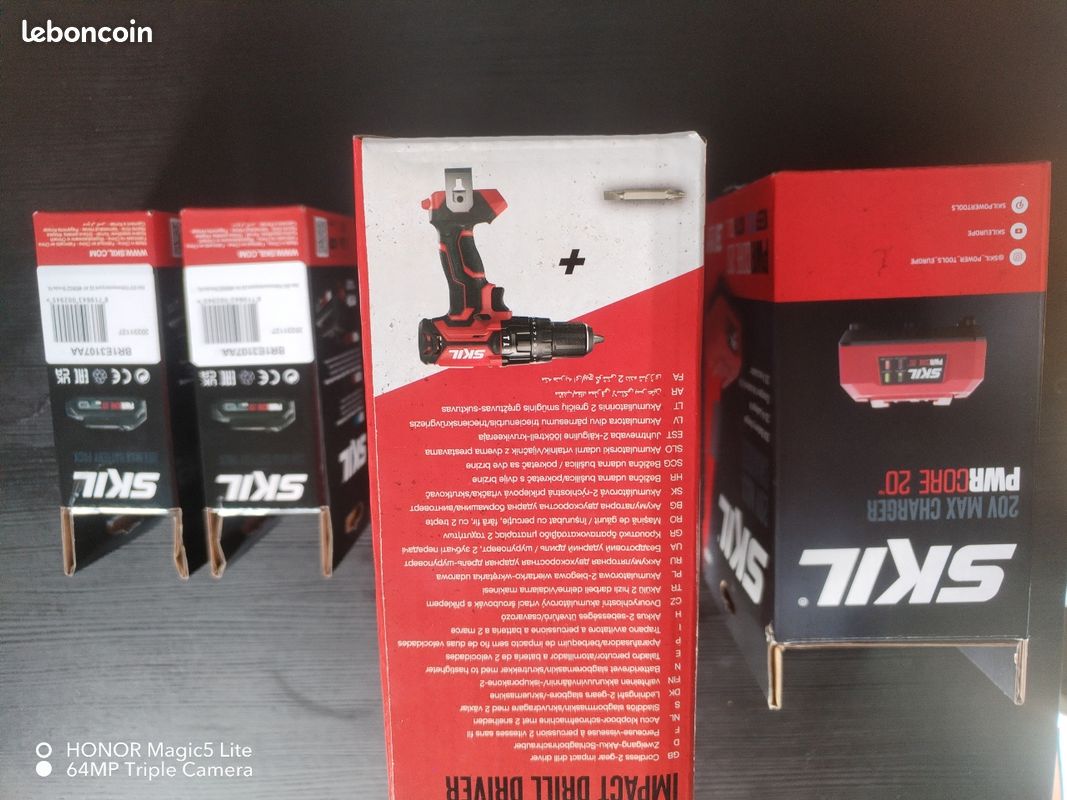 SKIL 20V neuve + 2 batteries + chargeur
