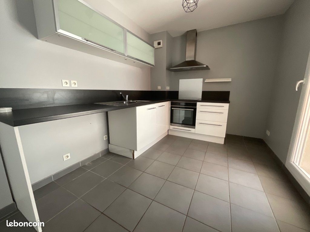 Appartement 3 pièces 75 m² · à Villars · 75 m² · 220 000 €