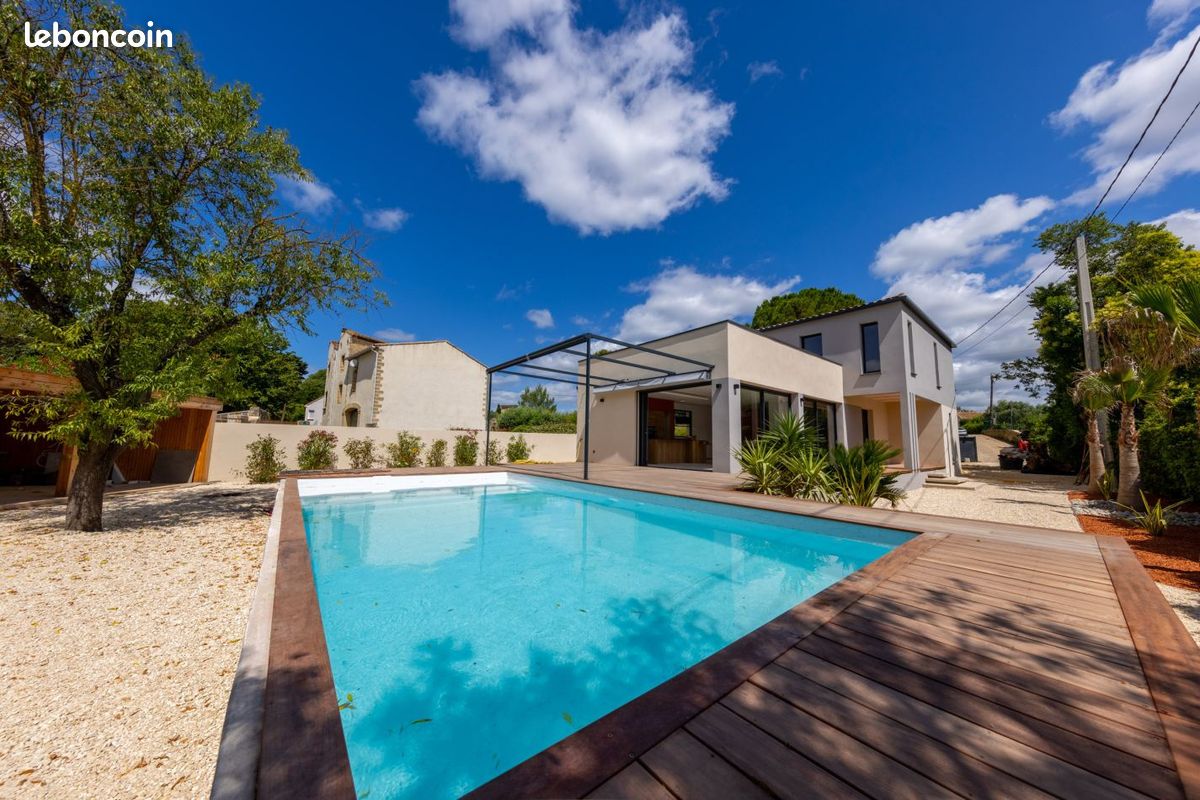 Maison 6 pièces 168 m² · à Aigues-Vives · 168 m² · 2 600 €