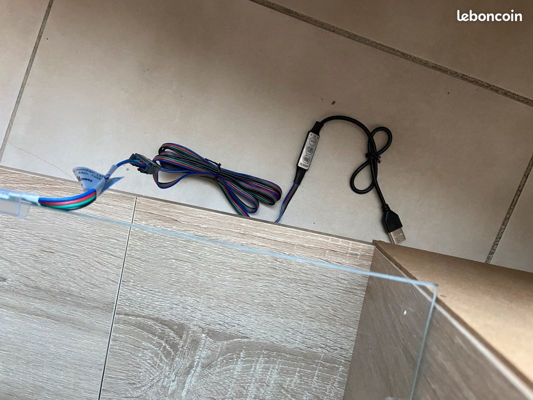 Meuble LED neuf avec carton (image 5)