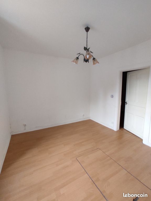 Maison 3 pièces 51 m² - Châlus 87230 (image principale 4)