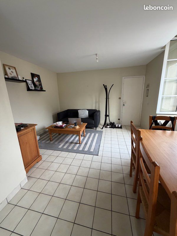 Appartement 3 pièces 65 m² · à Évron · 65 m² · 420 €/mois
