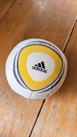 Ballon De Foot Signé Par Zinédine Zidane - Taille 5 - Pepsi - Real Madrid - Signature Intacte