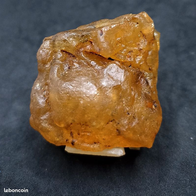 Burmite (Ambre) naturelle brute de Birmanie Réf: Burm6 - PlaceOMinéraux