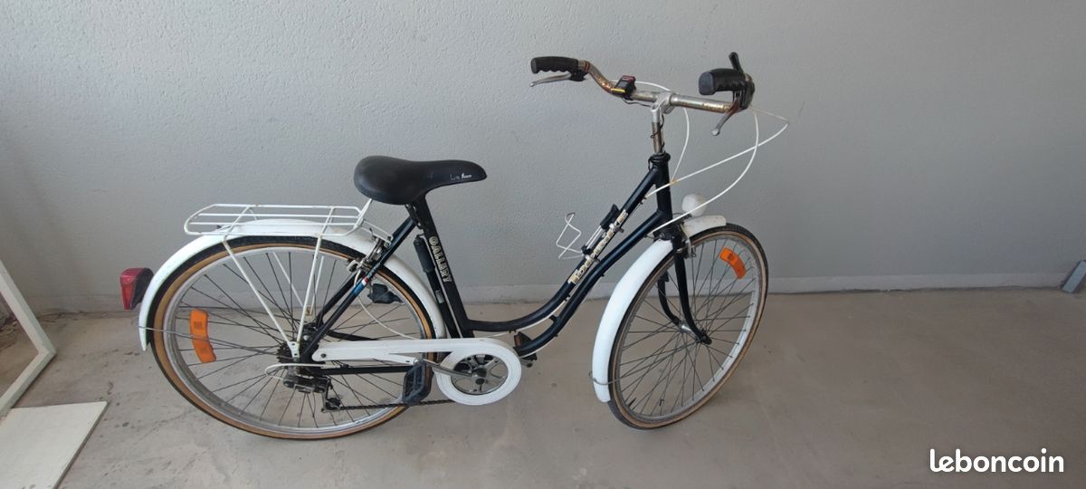 Vélo de ville vintage / ancien – Lapize Gallery – Base solide et très fiable (image 2)