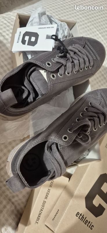 Lot de 2 baskets neuves taille 41 et 43 (image 4)
