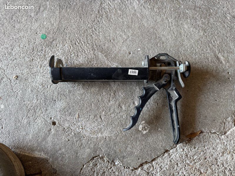 Pistolet silicone pro (image 1)