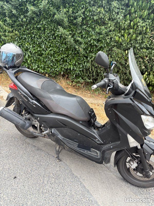 Xmax 125 (image 2)