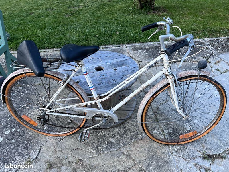 Vélo ancien vintage (image 1)