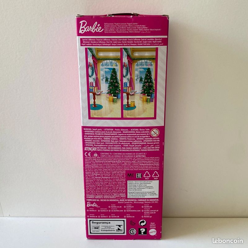 Barbie Festive Noël 2018 Mattel - Joyeuses Fêtes - Neuf En Boîte (boîte Légèrement Usée)