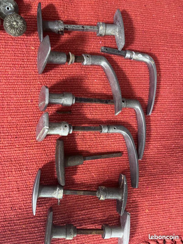 Quincaillerie d'ameublement, boutons de meuble et pièces électriques anciennes, idéal pour relooking de meubles, restauration ou décoration style industriel/brocante (image 6)
