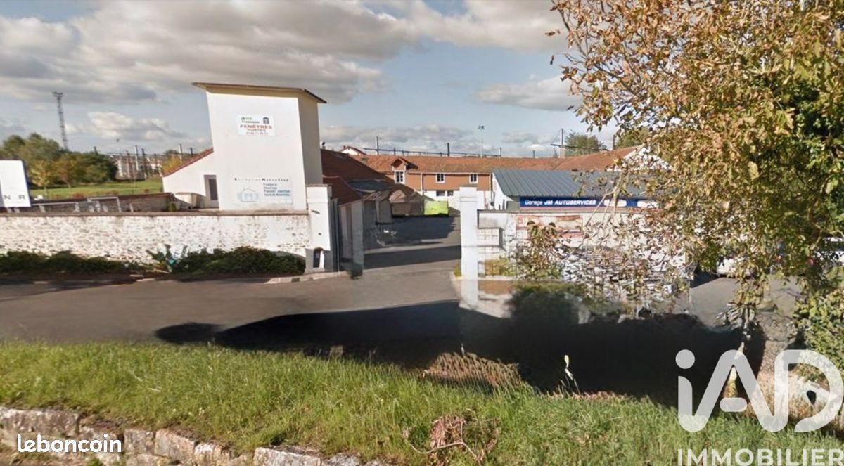 Immeuble 1600 m² Varennes-sur-Seine (image 1)
