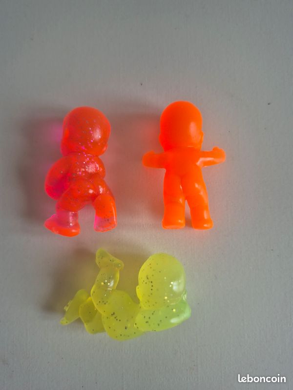 Lot De 68 Figurines Cosmix Rose - Vente Possible à L'unité - Occasion