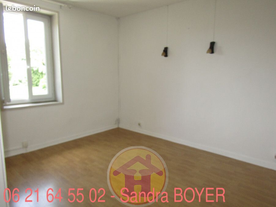 Maison 4 pièces 92 m² - Terres-de-Haute-Charente 16270 (image principale 3)