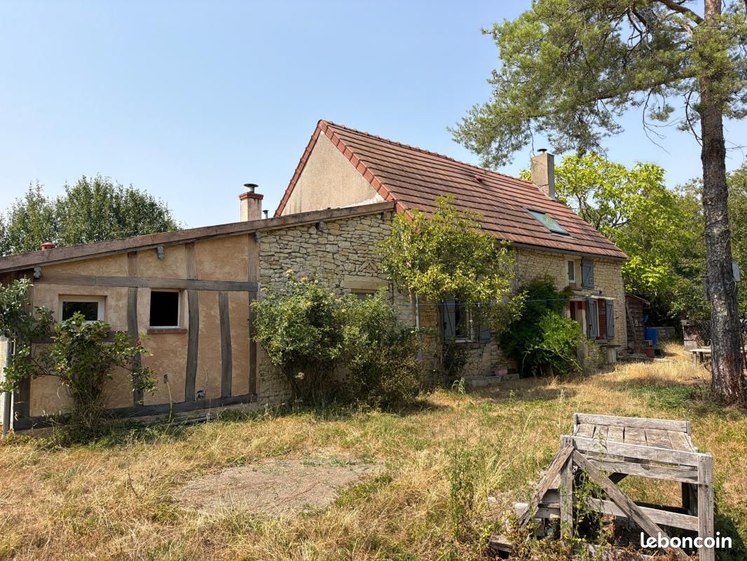 Maison 3 pièces 94 m² · à Blet · 94 m² · 88 000 €