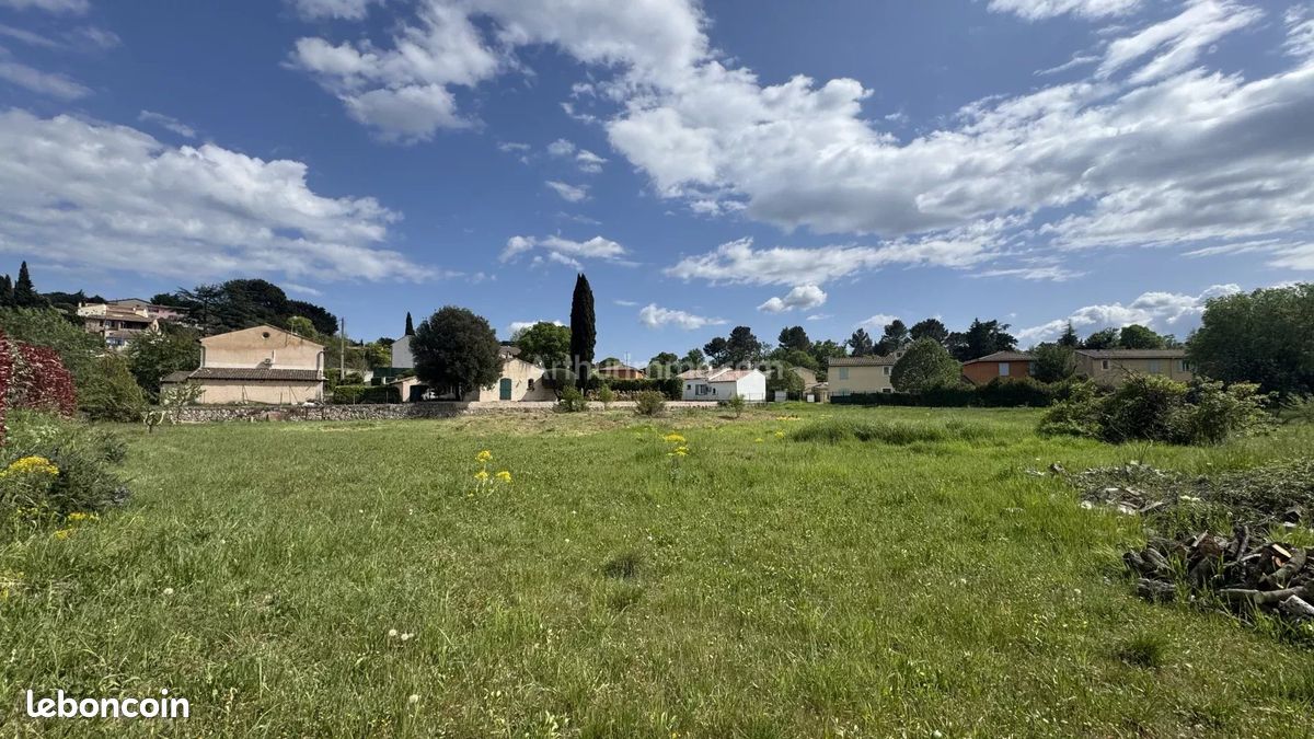Terrain 1083 m² · à Draguignan · 1 083 m² · 178 500 €