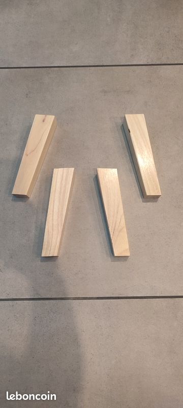 Lot 4 pieds de meuble bois H20cm (image 1)