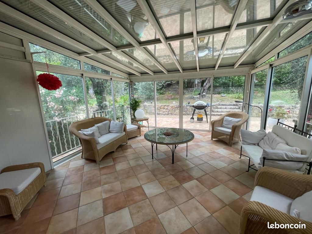 Superbe domaine au coeur du village (image 7)