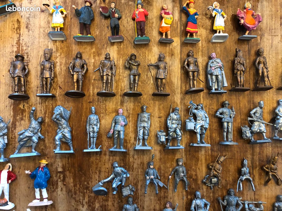 Lot Collector De 22 Figurines MOKAREX Années 1960 - Thème Hussards/Échecs