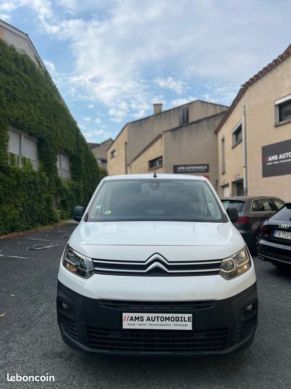 Citroën Berlingo 1.6 BlueHdi 100 Driver (image 2)